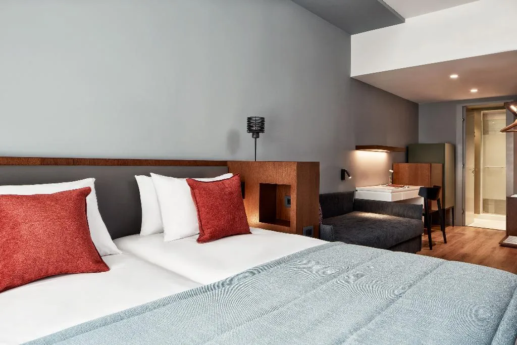 QUADRUPLE STANDARD Room, Achilleas Hotel, Athens