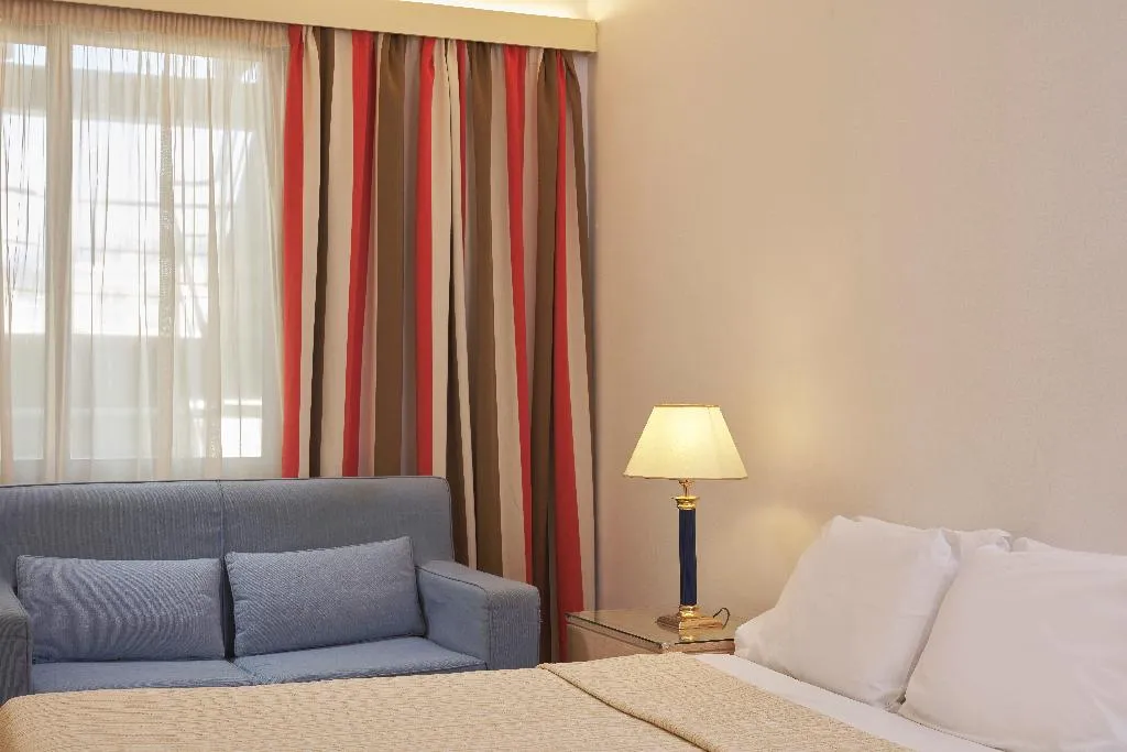 FAMILY ROOM SUPERIOR Room, Candia Hotel, Athens