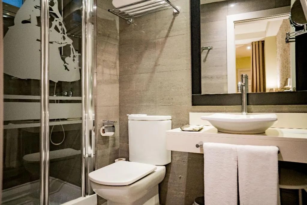 Room, Hotel Meninas, Madrid