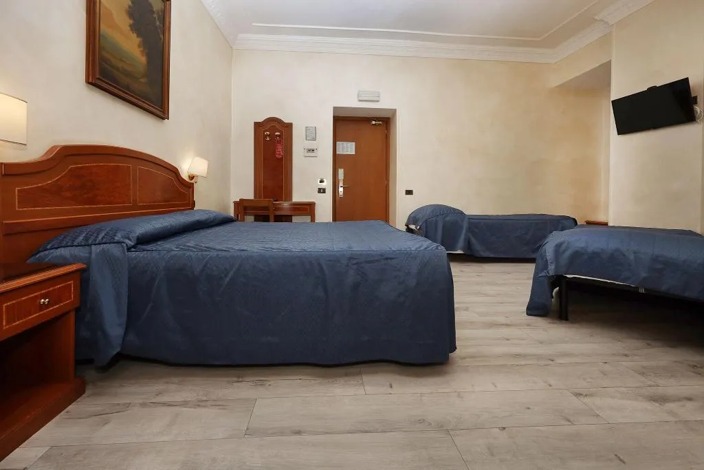 TRIPLE STANDARD Room, Rimini Hotel, Rome