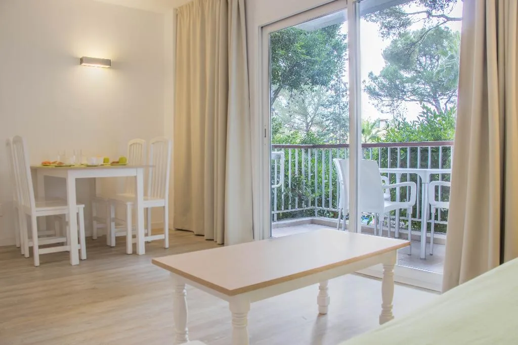 APARTMENT GARDEN VIEW ONE BEDROOM Room, Houm Plaza Son Rigo, Majorca