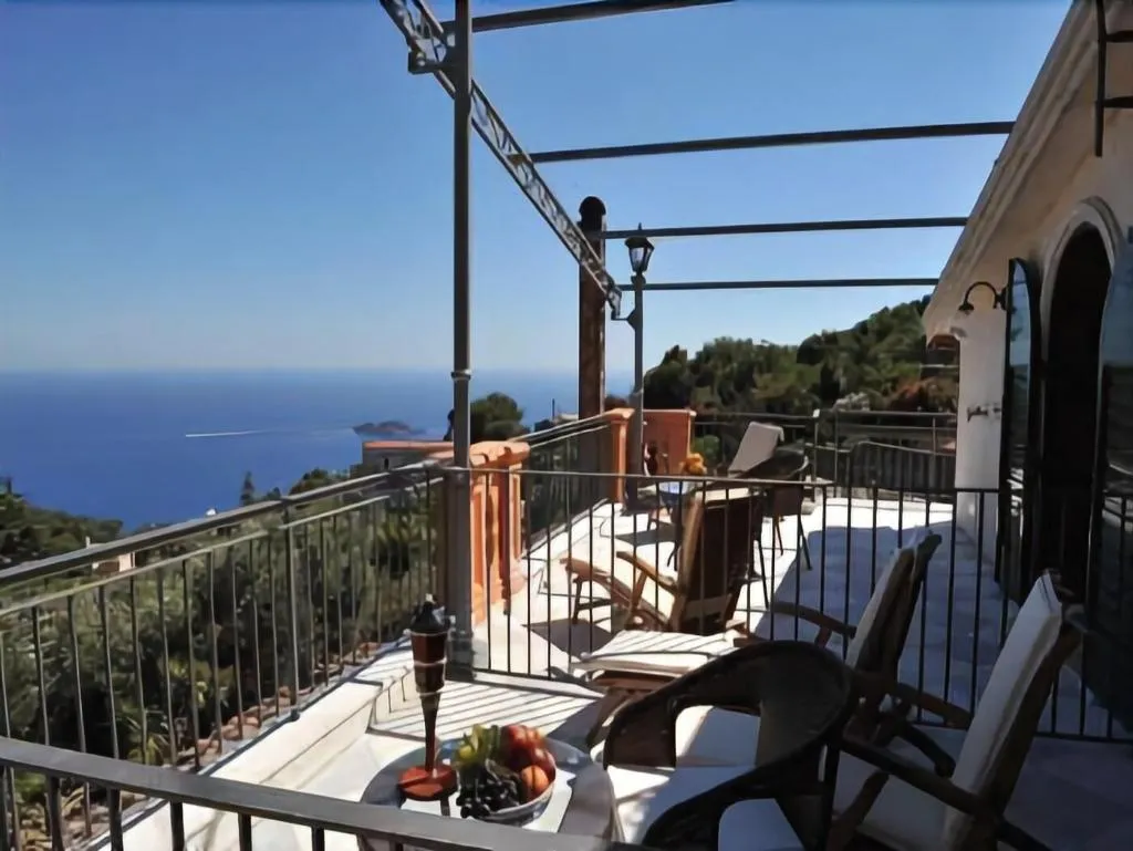 Terrace, Le Due Sirene, Naples
