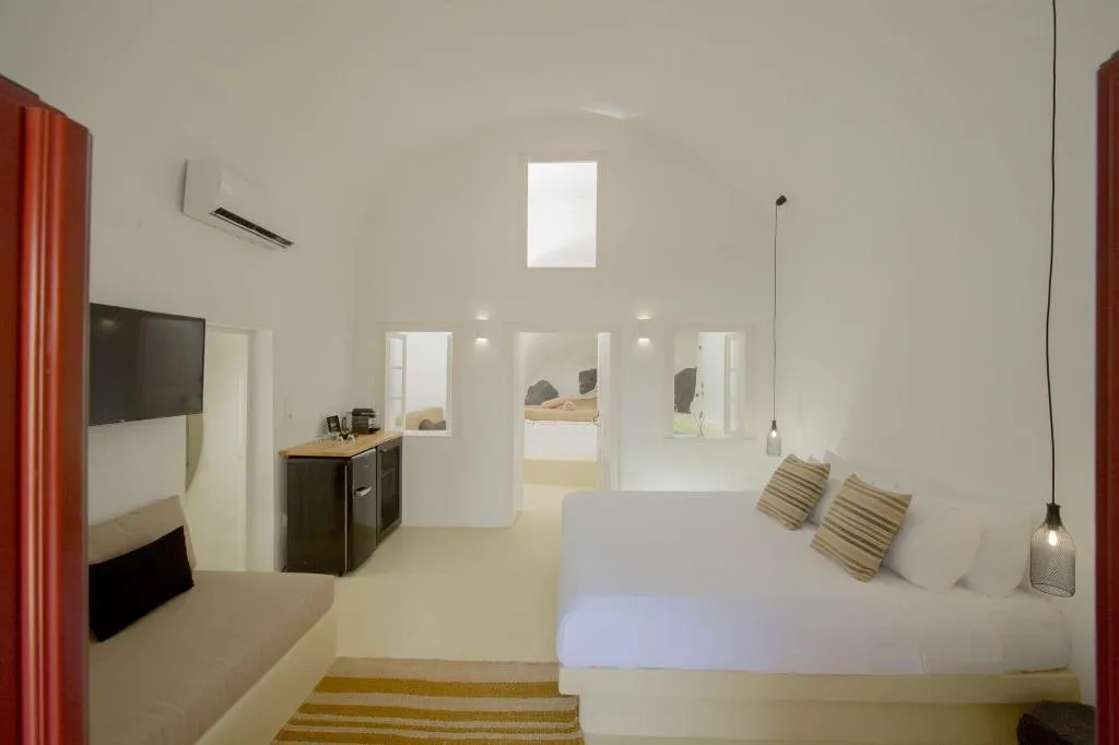 Room, Nano Suites, Santorini