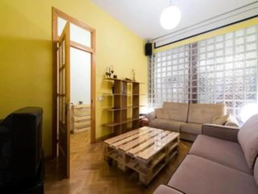 Room, Madrid Center Fuencarral Pedestrian, Madrid