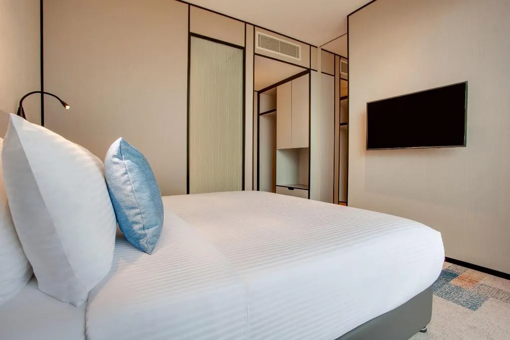 Room, Lemon Tree Hotel Jumeirah, Dubai, Dubai