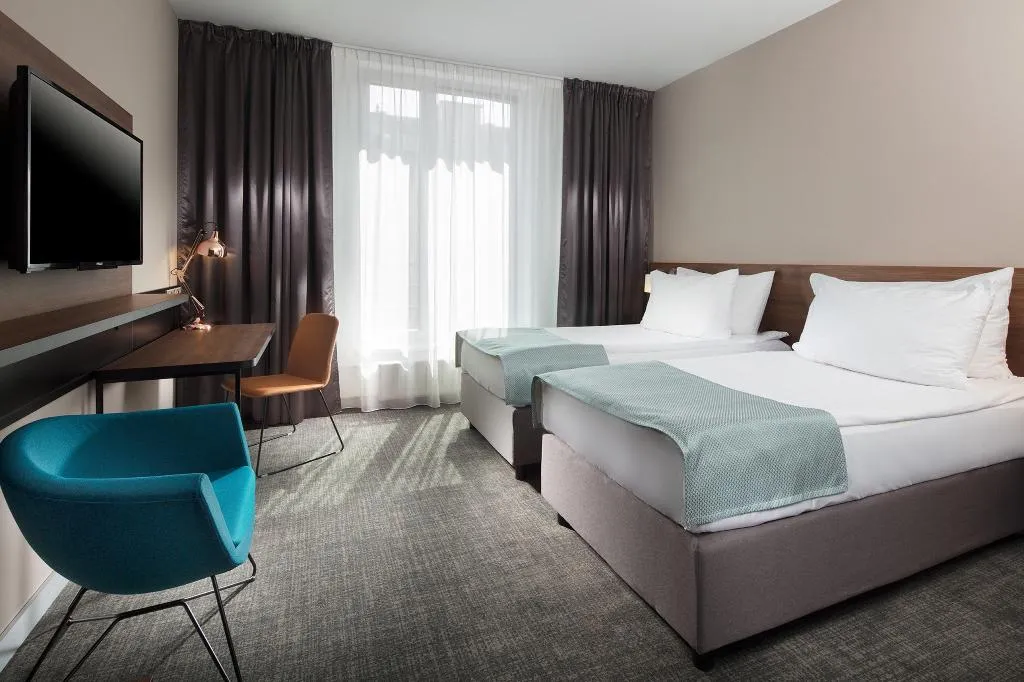 Room STANDARD Room, Holiday Inn Prague Congress Centre, Prague