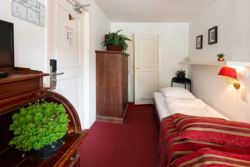 General view, Amsterdam House Hotel, Amsterdam