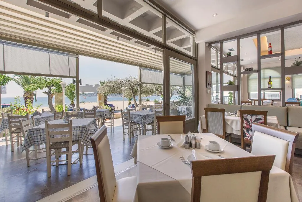 Room, Golden Beach, Athens