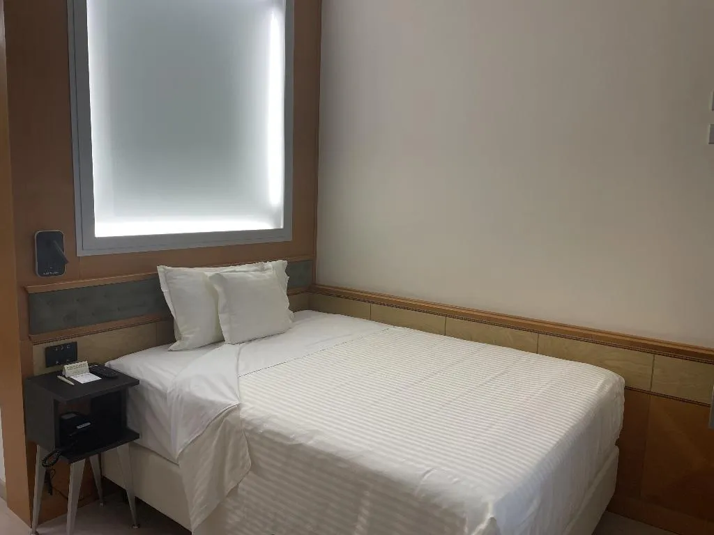 DOUBLE ECONOMY Room, c-hotels Concorde Milano, Milan