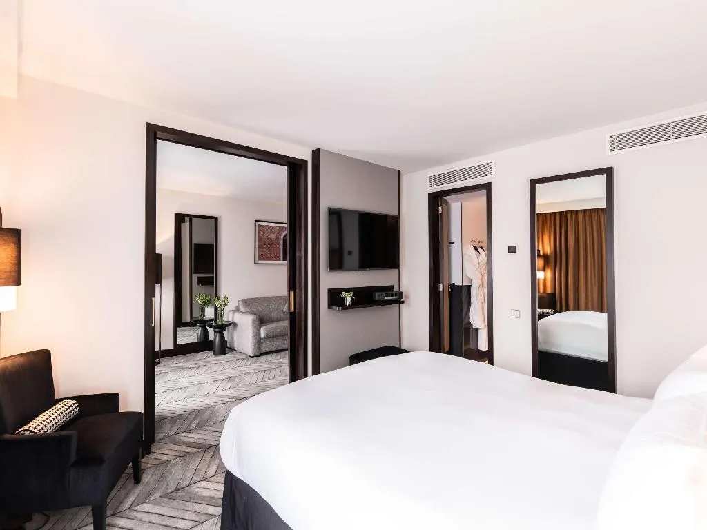 SUITE PRESTIGE Room, Sofitel Lisbon Liberdade, Lisbon