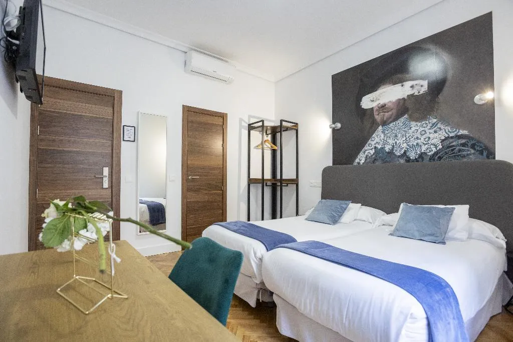 Double or Twin STANDARD Room, Hispano Boutique  Gran Vía, Madrid