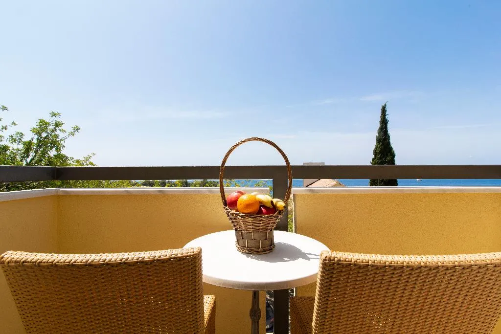 DOUBLE STANDARD Room, Boutique Beach Resort Podstine, Split