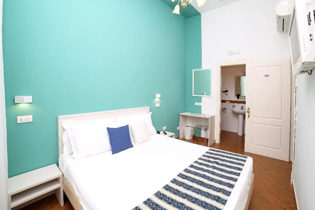 DOUBLE ECONOMY Room, Hotel Royal Hills, Naples