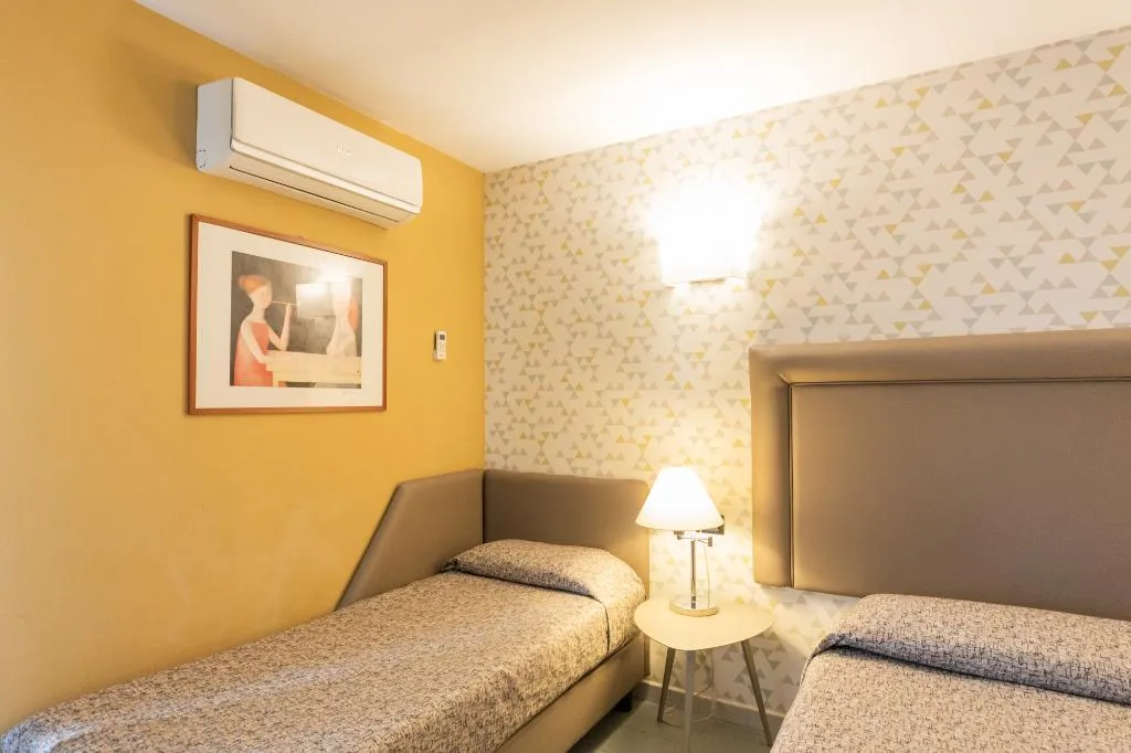 TRIPLE STANDARD Room, Athenaeum Palermo, Palermo