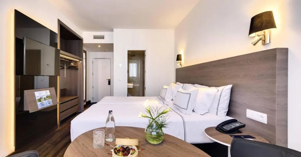 Room, Melia Madrid Serrano, Madrid