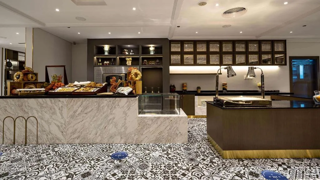 Restaurant, Sofitel Dubai Jumeirah Beach, Dubai