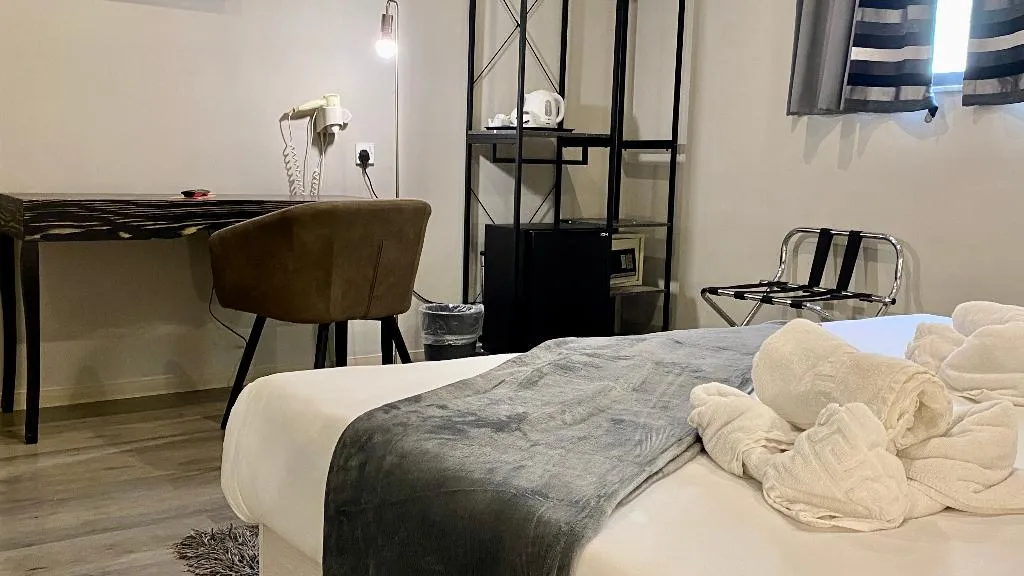 Double or Twin STANDARD Room, Sliema Marina Hotel, Malta