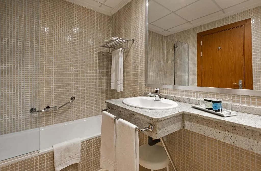 TRIPLE STANDARD Room, Hotel Sun Palace Albir & Spa, Costa Blanca