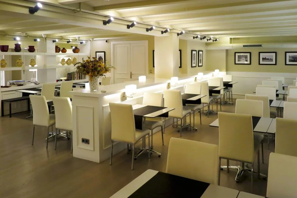 Restaurant, Serennia Exclusive Rooms, Barcelona