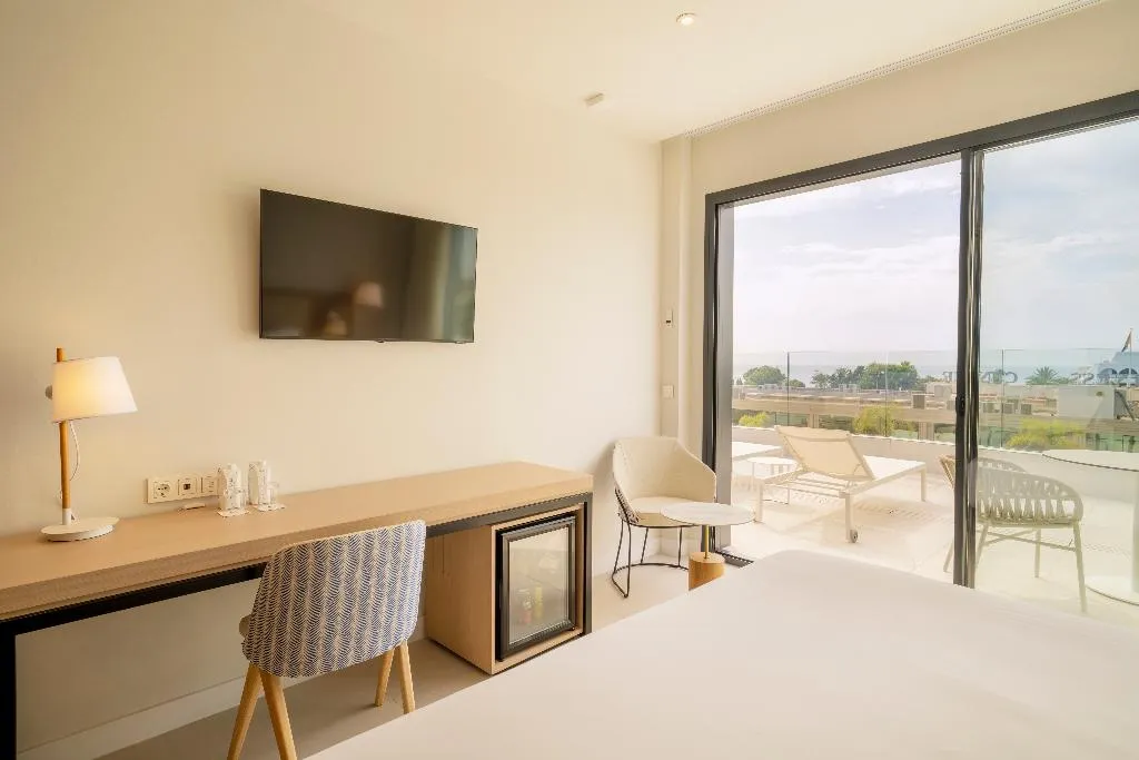 Double or Twin DELUXE Room, Eurostars Ocean Marbella, Costa Del Sol