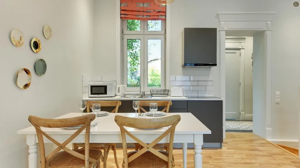 APARTMENT CAPACITY 7 TWO BEDROOMS Room, Dom & House - Apartments Quattro Premium, Gdansk