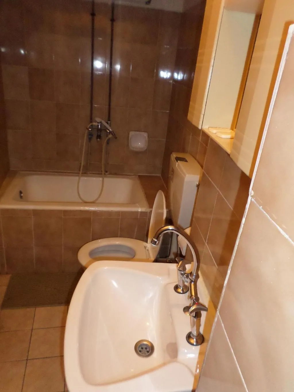 Room, Tina Economy Hotel, Crete
