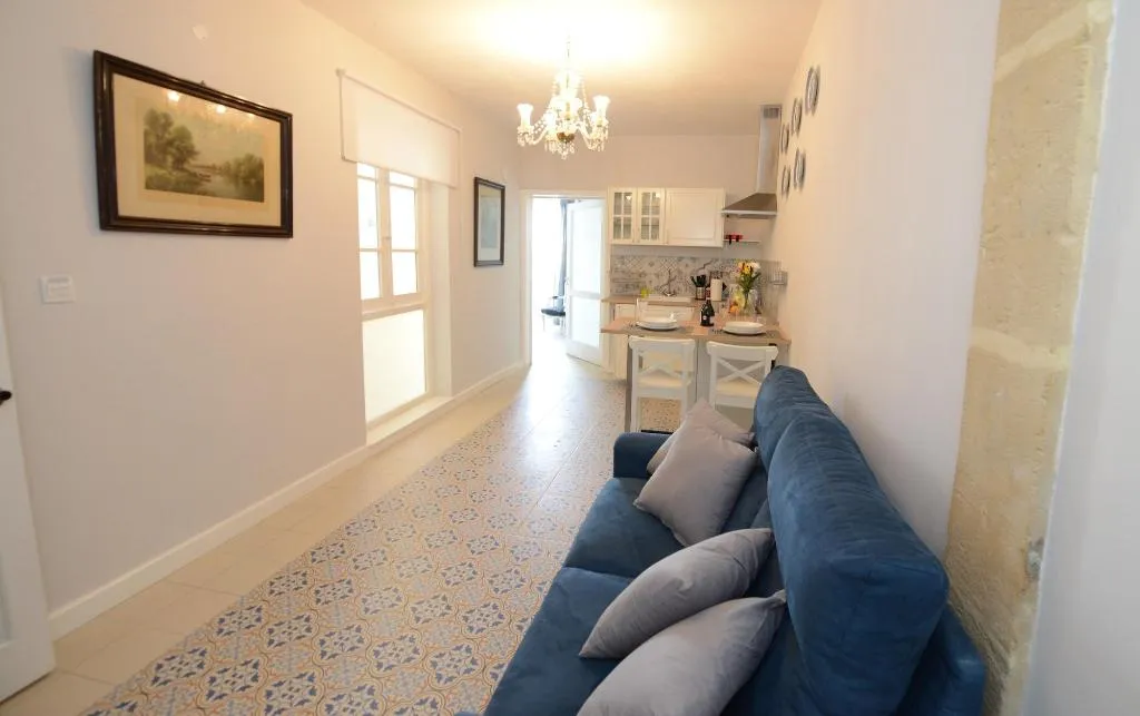 Room, Paulos Valletta, Malta