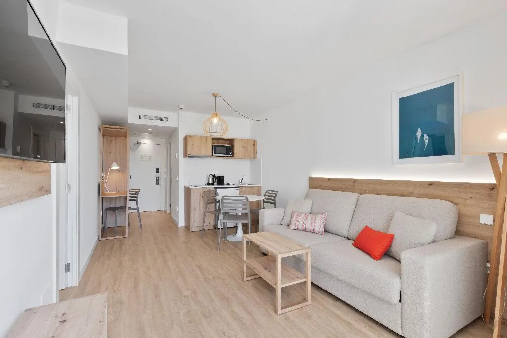 APARTMENT STANDARD Room, Palmanova Beach Apartments by TRH, Majorca