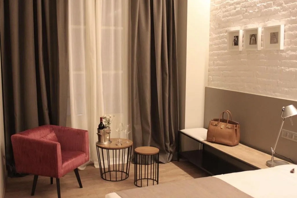 Room, Hotel Well And Come, Barcelona