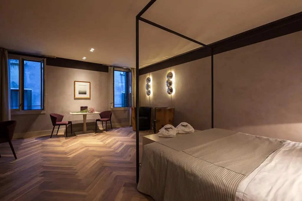 SUITE CITY VIEW Room, Liassidi Wellness Suites, Venice
