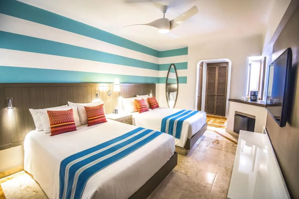 Room, Wyndham Alltra Playa del Carmen Adults Only All In, Playa Del Carmen