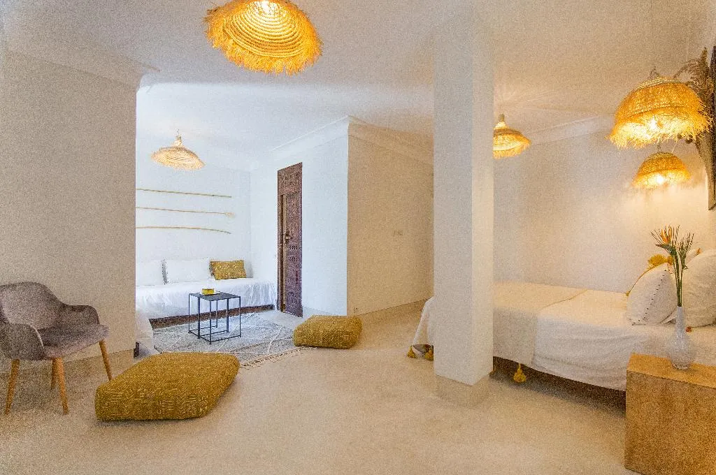 QUADRUPLE SUPERIOR KING BED Room, Riad 48 & Spa, Marrakech
