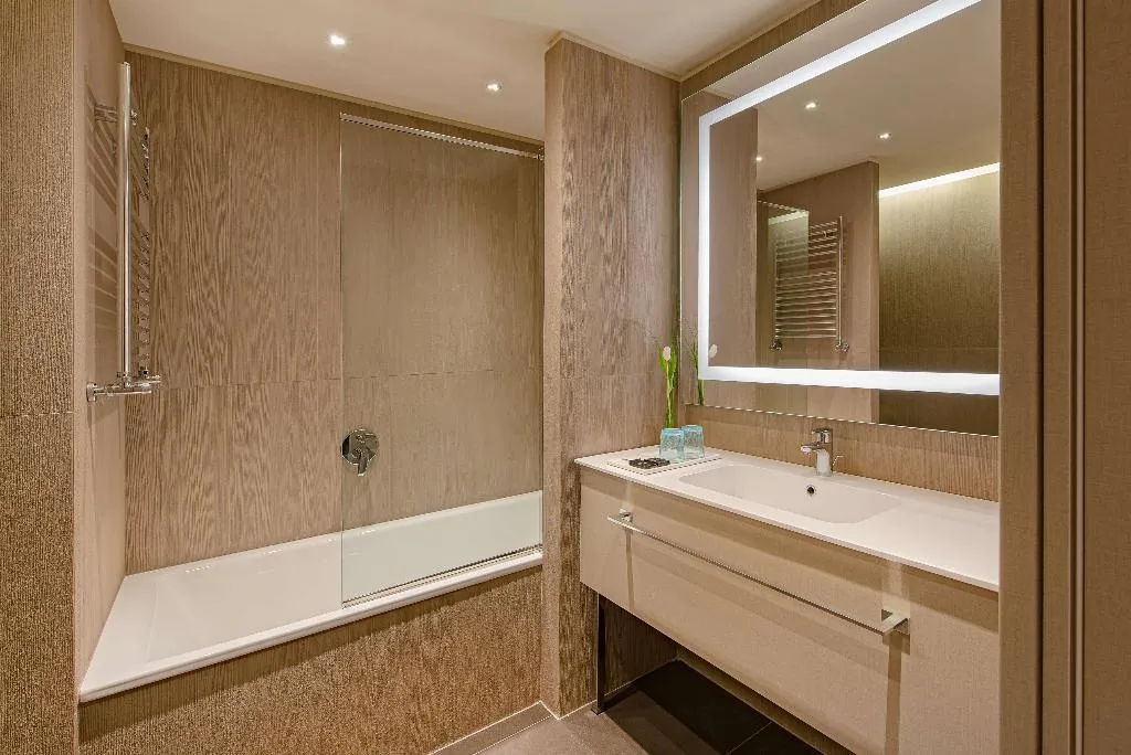 Room DELUXE KING BED Room, Hyatt Centric Murano Venice, Venice