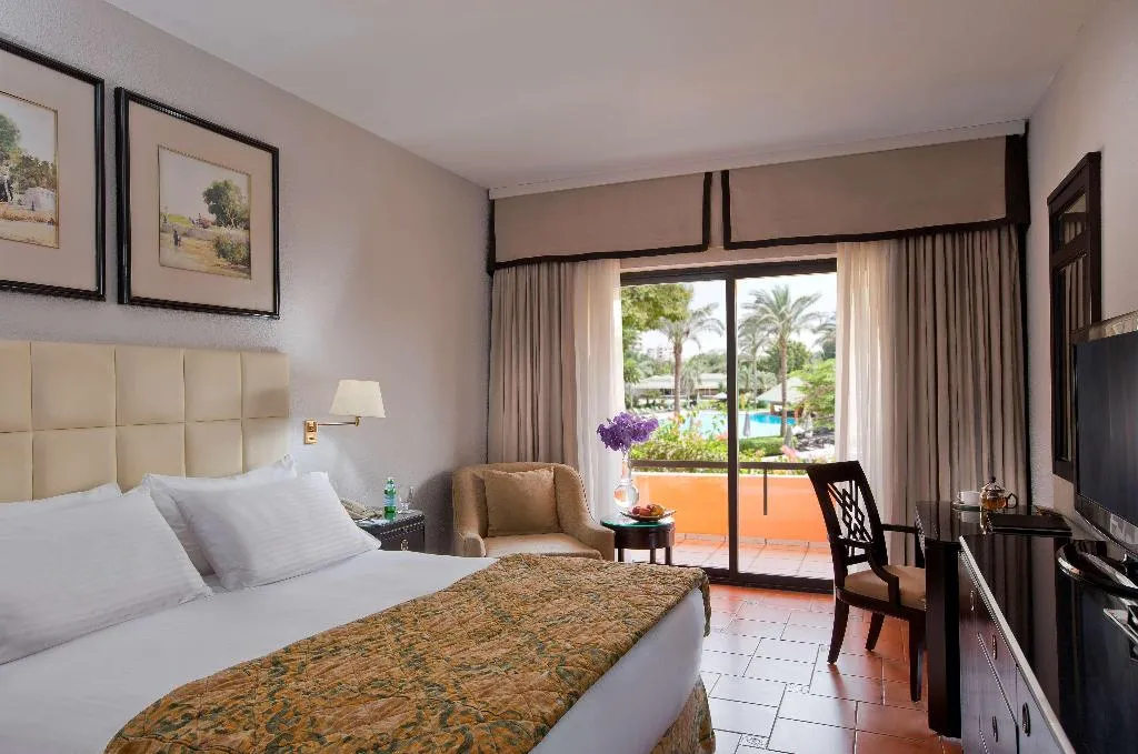 Room, Hilton Cairo Heliopolis, Cairo