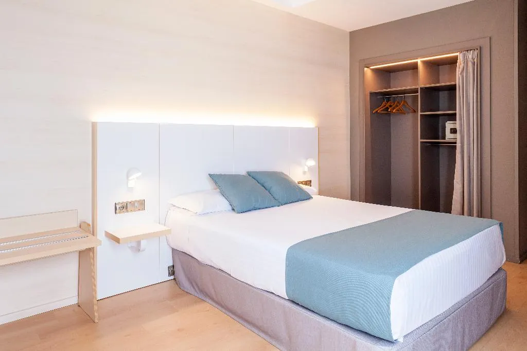 DOUBLE SINGLE USE STANDARD Room, Olympia Hotel Events & Spa, Valencia