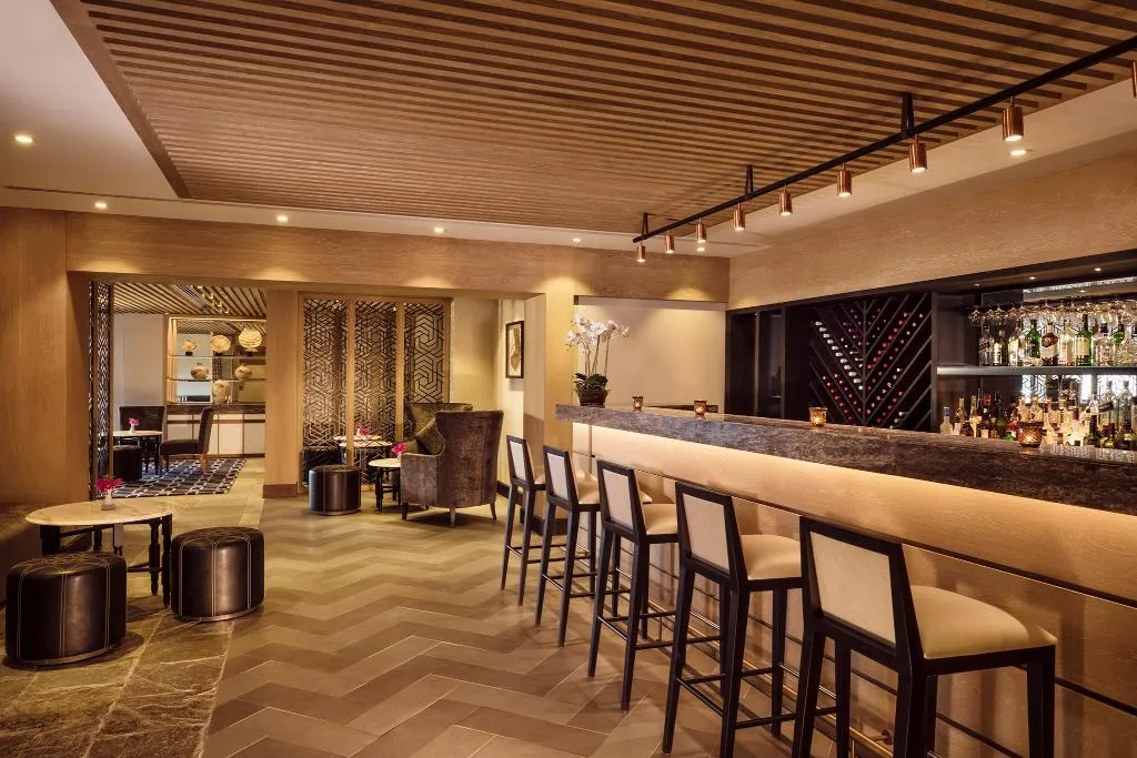 Bar, JA Hatta Fort Hotel, Dubai