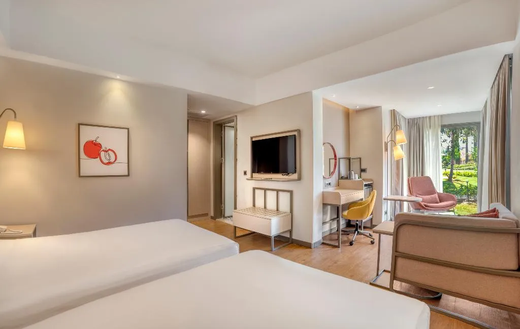FAMILY ROOM GARDEN VIEW Room, Megasaray Club Belek, Antalya