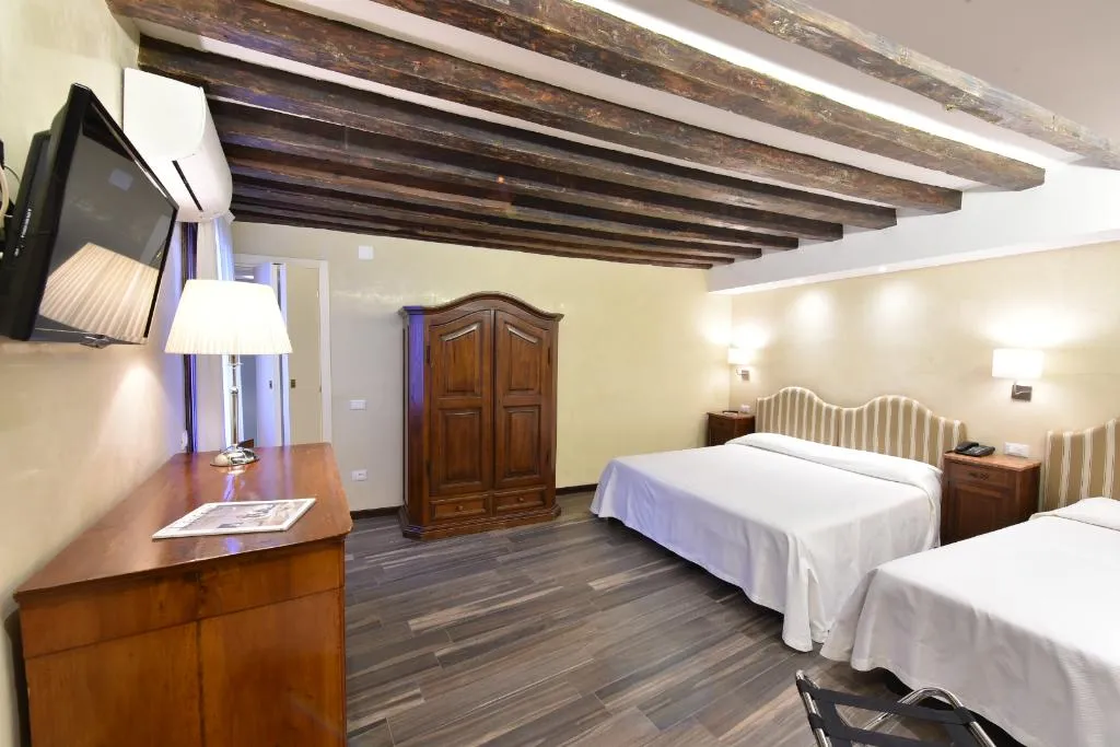TRIPLE STANDARD Room, Hotel Villa Rosa, Venice