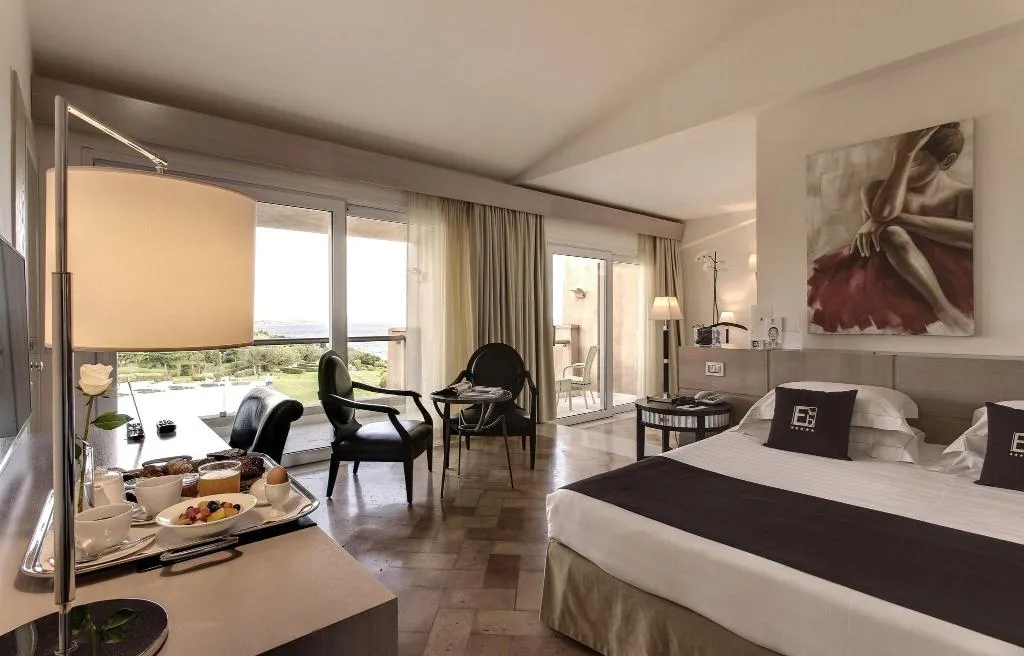 Room, L'Ea Bianca Luxury Resort, Olbia