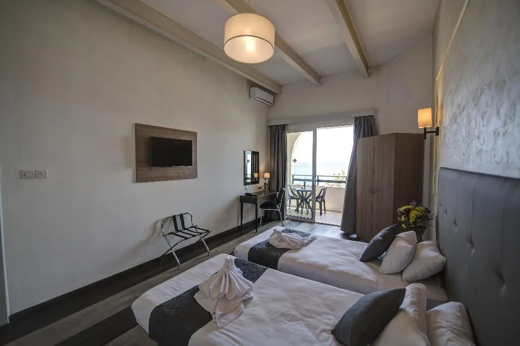 SINGLE SEA VIEW Room, Europa Hotel Malta, Malta