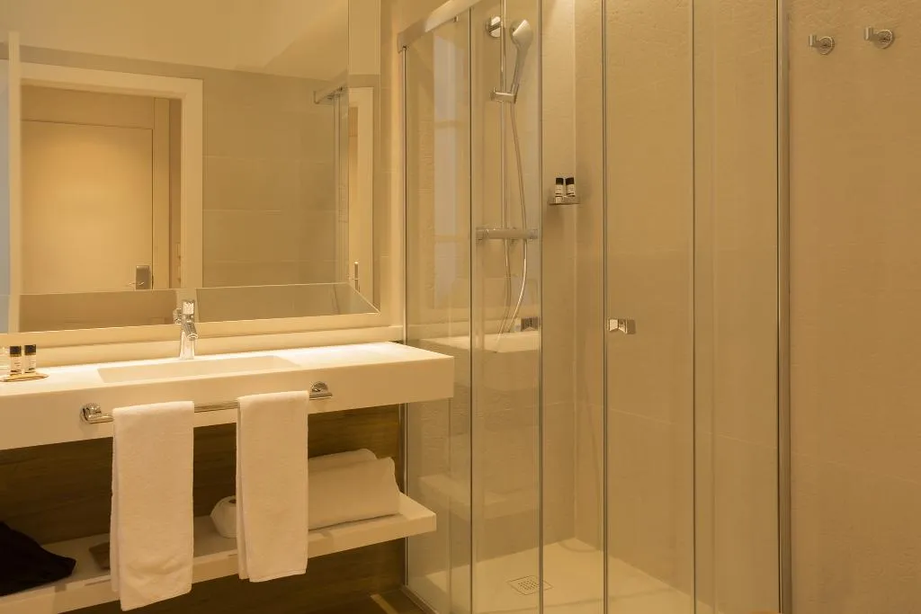 DOUBLE STANDARD Room, Icon Bcn, Barcelona