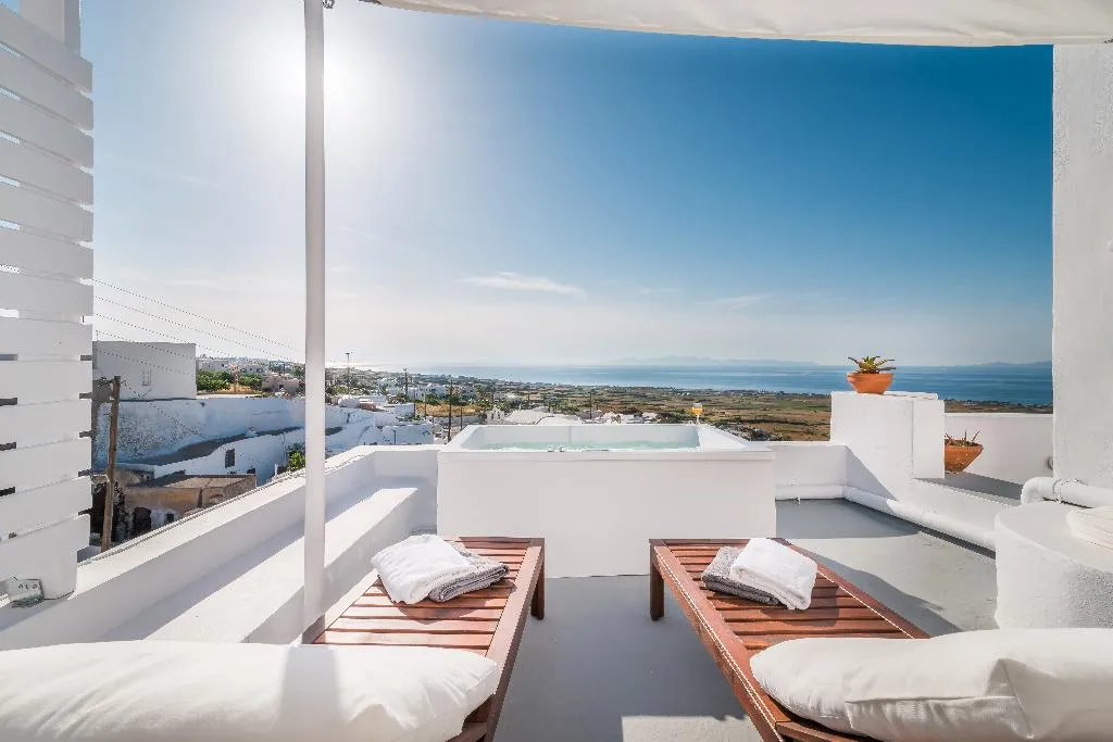 SUITE HONEYMOON Room, Fava Eco Suites, Santorini