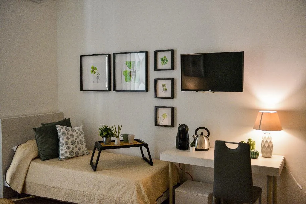 DOUBLE DELUXE Room, B&B Portafortuna Lucky Charm, Naples