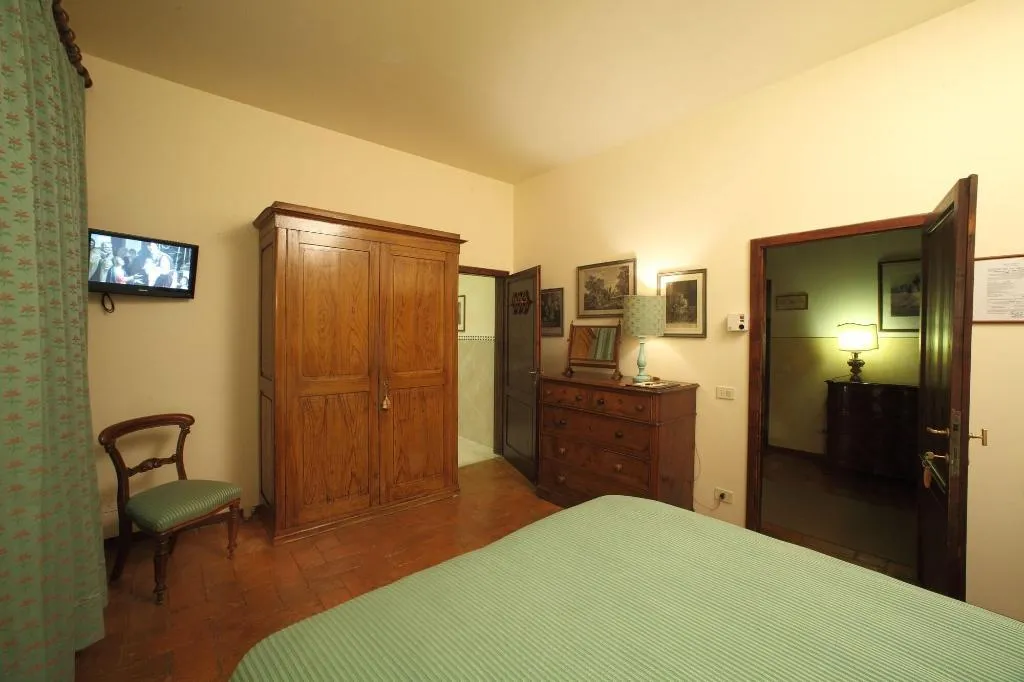 Room, B&B Rovezzano, Florence