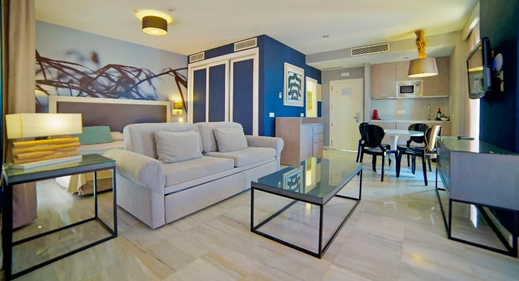 APARTMENT PENTHOUSE Room, Holiday World Casamaïa Apt Affiliated by Melia, Costa Del Sol