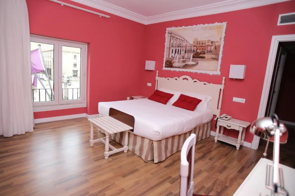 SUITE STANDARD Room, Palacio de Valderrabanos, Madrid