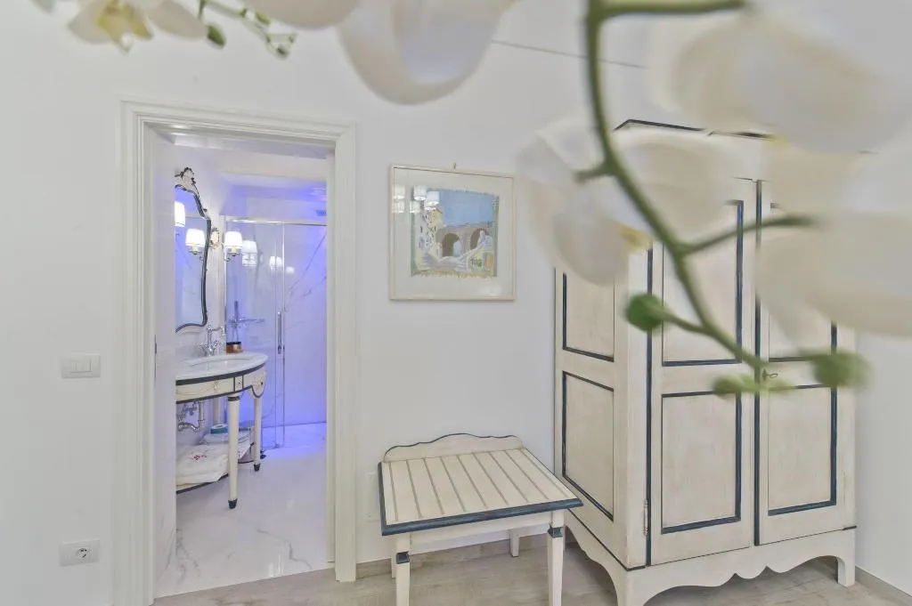 Room, Villa Corallium, Naples