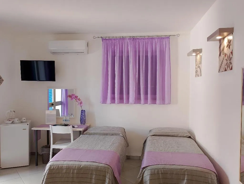 QUADRUPLE ONE BEDROOM ONE BATHROOM Room, Signorino Eco Resort & spa, Palermo