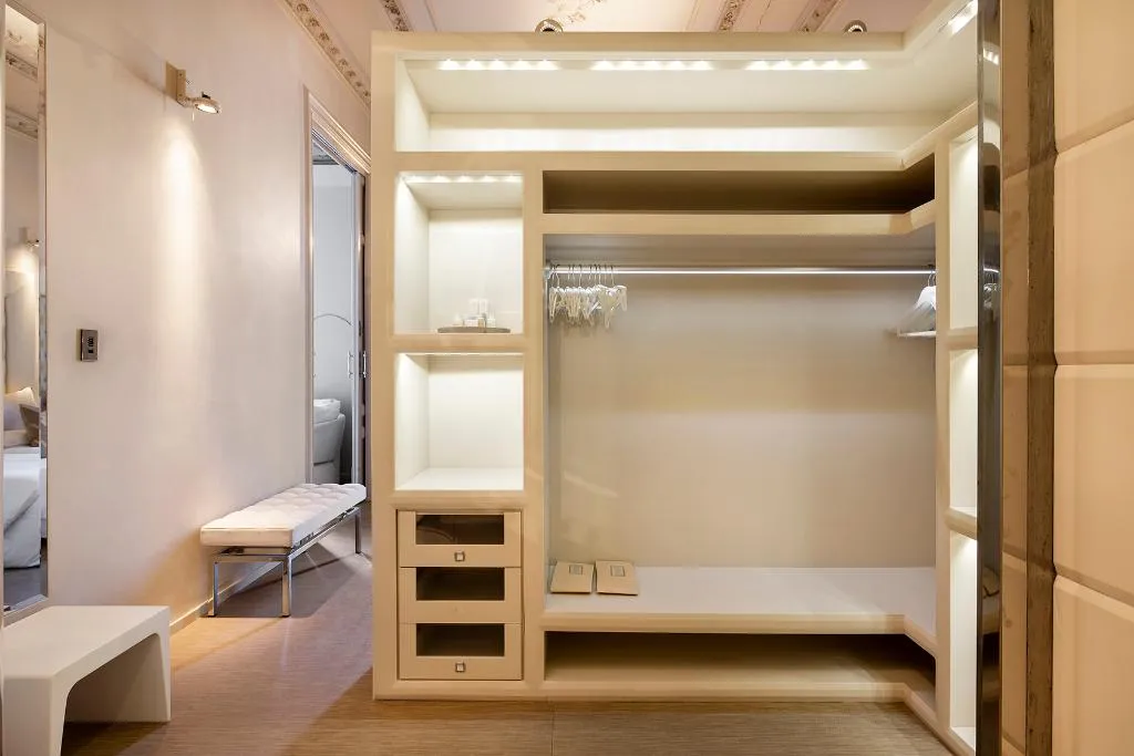SUITE CLASSIC Room, El Palauet Modernist Suites, Barcelona