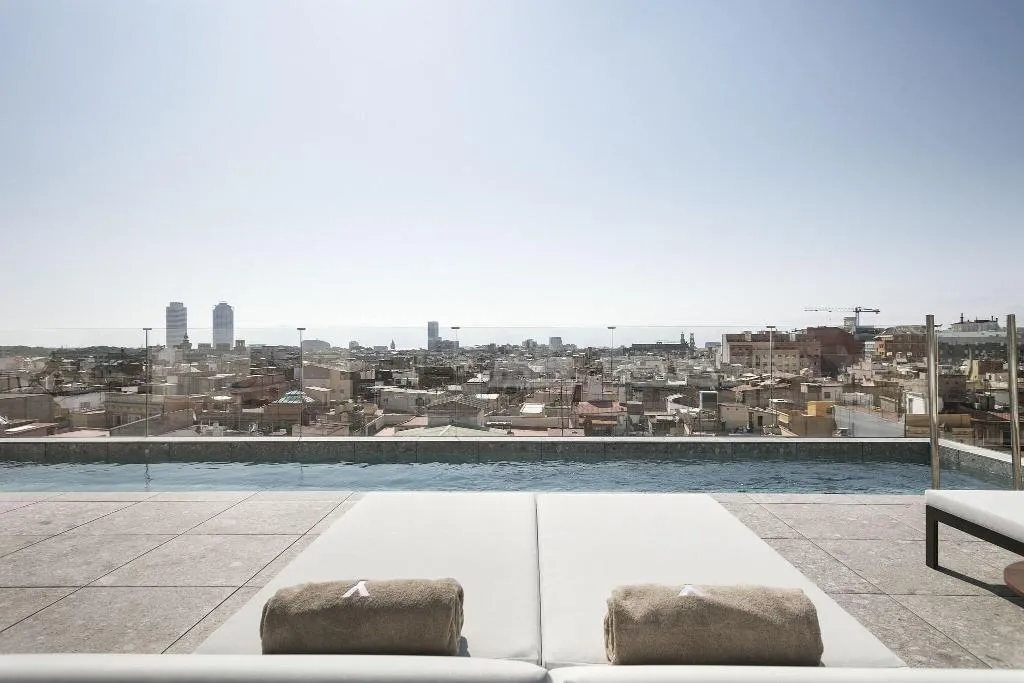 Pool, Yurbban Passage Hotel & Spa, Barcelona